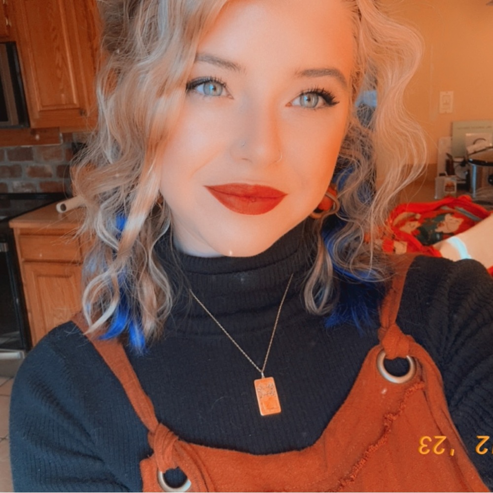 Meet your Posher, Erika